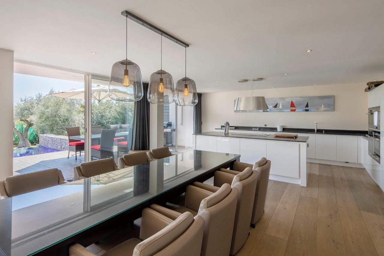 Villa Emerald Сет Екстер'єр фото